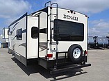 2015 Dutchmen Denali Photo #6