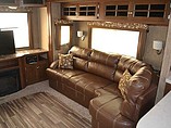 2015 Dutchmen Denali Photo #30