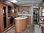 2016 Dutchmen Denali Photo #5