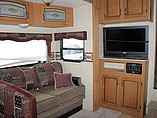 2010 Dutchmen Denali Photo #7