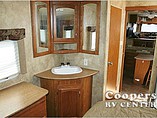 2009 Dutchmen Denali Photo #23