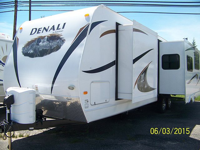 2011 Dutchmen Denali Lite Photo