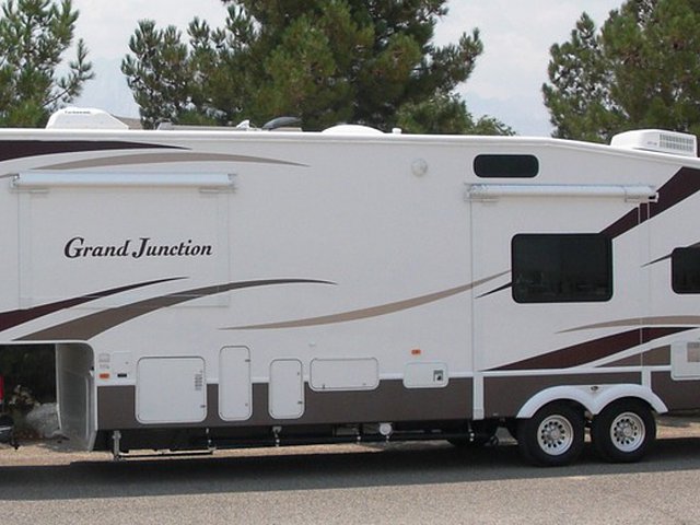 2008 Dutchmen Grand Junction Photo