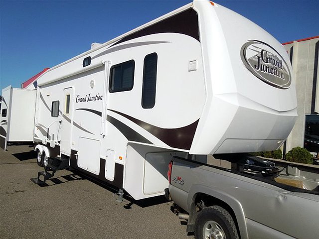 08 Dutchmen Grand Junction