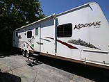2010 Dutchmen Kodiak Photo #6