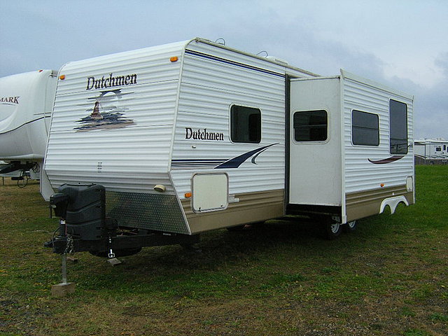 2008 Dutchmen Lite Photo