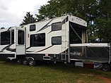 2011 Dutchmen Voltage Photo #3