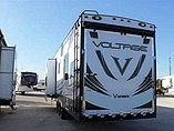 2015 Dutchmen Voltage Photo #8