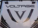 2015 Dutchmen Voltage V-Series Photo #30