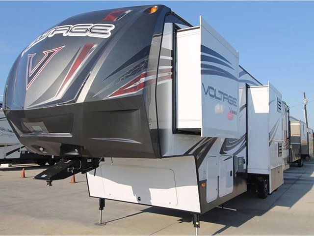 2015 Dutchmen Voltage V-Series Photo