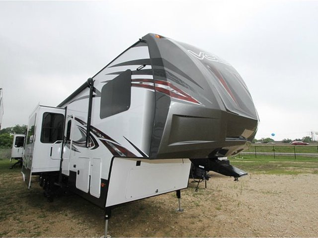 16 Dutchmen Voltage V-Series