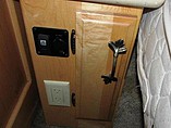 2005 Fleetwood Photo #49