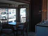 2000 Fleetwood Avion Photo #2