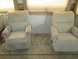 2000 Fleetwood Avion Photo #8
