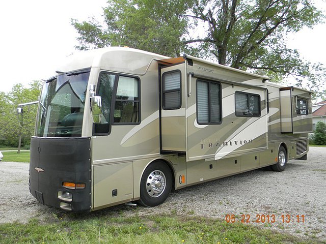 2005 Fleetwood American Tradition Photo