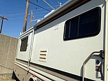 1995 Fleetwood Bounder Photo #3