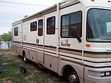 1995 Fleetwood Bounder Photo #2