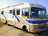 1996 Fleetwood Bounder Photo #2