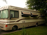 1998 Fleetwood Bounder Photo #3