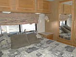 1999 Fleetwood Bounder Photo #3