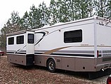 2001 Fleetwood Bounder Photo #2