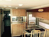 2001 Fleetwood Bounder Photo #3