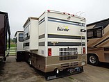 2003 Fleetwood Bounder Photo #4
