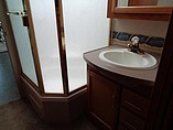 2003 Fleetwood Bounder Photo #6