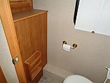 2003 Fleetwood Bounder Photo #10