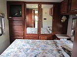 2003 Fleetwood Bounder Photo #7