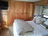 2003 Fleetwood Bounder Photo #5