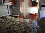 2003 Fleetwood Bounder Photo #7