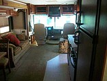 2004 Fleetwood Bounder Photo #26