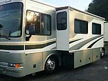 2004 Fleetwood Bounder Photo #2