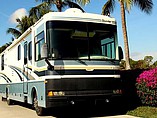 2004 Fleetwood Bounder Photo #5