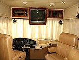 2004 Fleetwood Bounder Photo #8