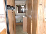 2004 Fleetwood Bounder Photo #4