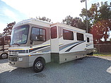 2004 Fleetwood Bounder Photo #5