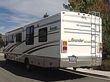 2005 Fleetwood Bounder Photo #2