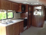 2005 Fleetwood Bounder Photo #8