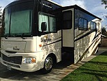 2008 Fleetwood Bounder Photo #2