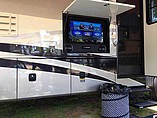 2013 Fleetwood Bounder Photo #5