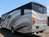 2015 Fleetwood Bounder Photo #7