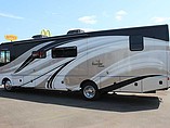2015 Fleetwood Bounder Photo #8