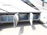 2015 Fleetwood Bounder Photo #11