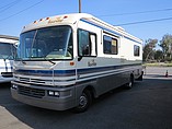 1995 Fleetwood Bounder Photo #2