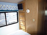 1996 Fleetwood Bounder Photo #28