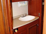 2011 Fleetwood Bounder Photo #8
