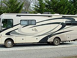 2011 Fleetwood Bounder Photo #9