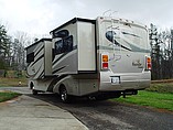 2011 Fleetwood Bounder Photo #10